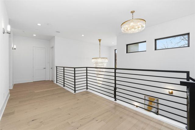 13034 Memorial Drive, Houston, TX 77079