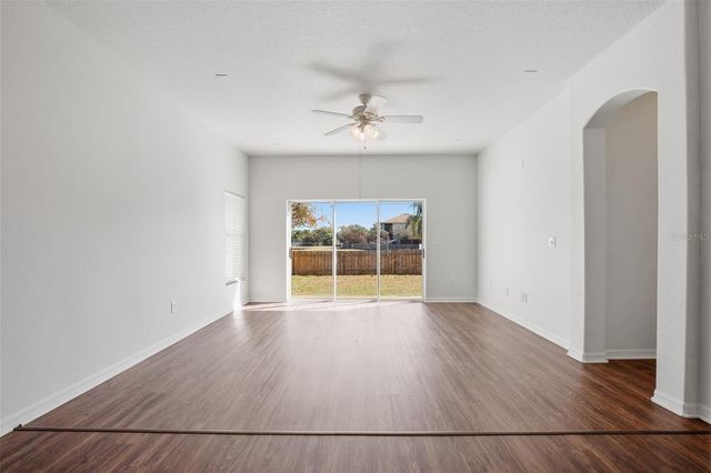 12122 FERN BLOSSOM DRIVE, Gibsonton, FL 33534