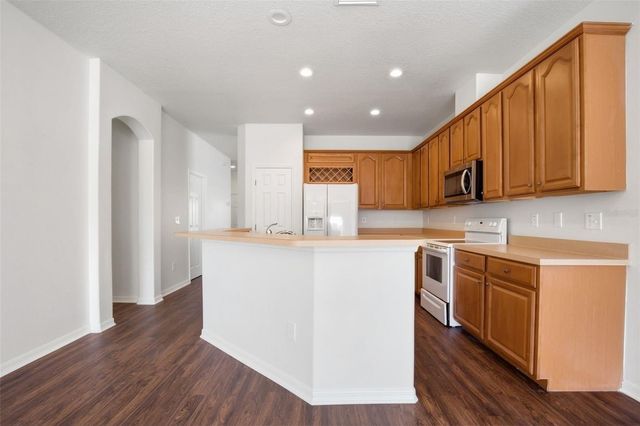 12122 FERN BLOSSOM DRIVE, Gibsonton, FL 33534