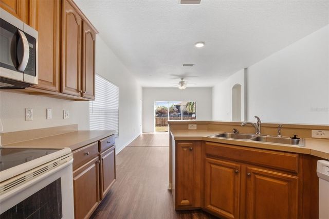 12122 FERN BLOSSOM DRIVE, Gibsonton, FL 33534