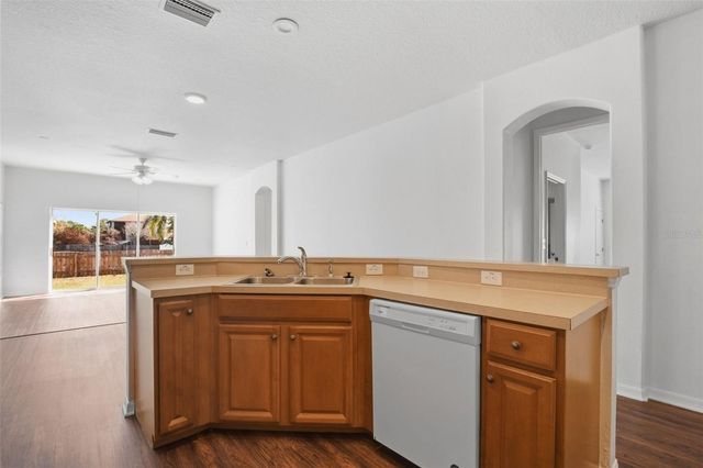 12122 FERN BLOSSOM DRIVE, Gibsonton, FL 33534