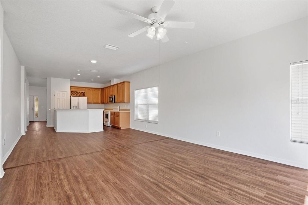 Image 13 of property listing at 12122 FERN BLOSSOM DRIVE, Gibsonton, FL 33534