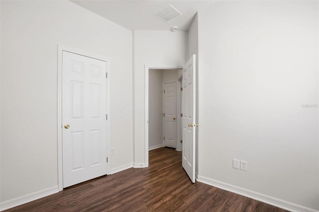 Image 25 of property listing at 12122 FERN BLOSSOM DRIVE, Gibsonton, FL 33534