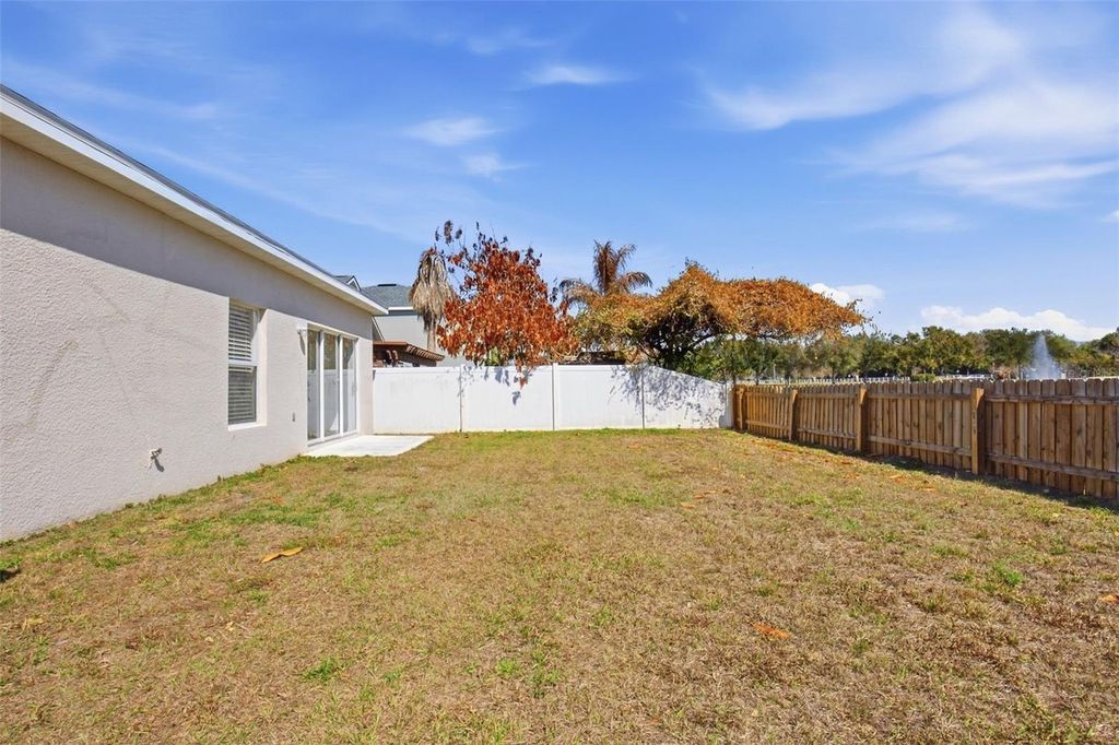 Image 32 of property listing at 12122 FERN BLOSSOM DRIVE, Gibsonton, FL 33534