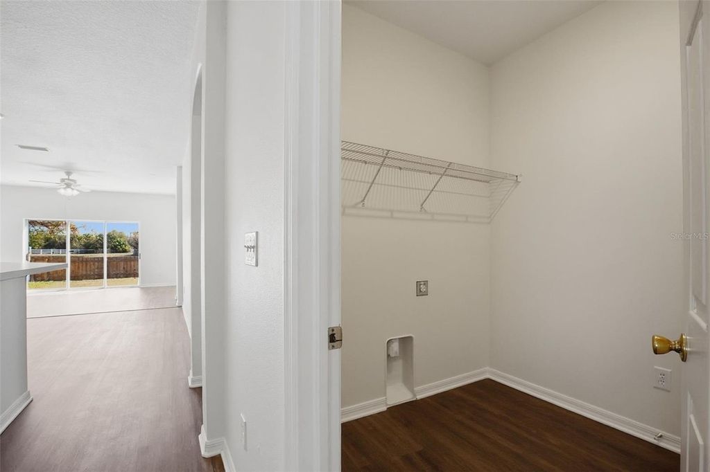 Image 6 of property listing at 12122 FERN BLOSSOM DRIVE, Gibsonton, FL 33534