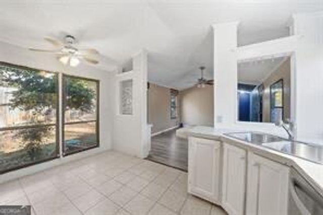 4273 CLARK Circle SE, Acworth, GA 30102