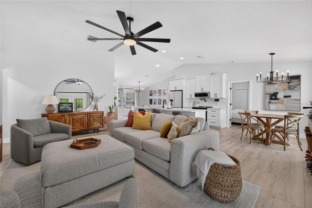 12124 COLONIAL ESTATES LANE, Riverview, FL 33579