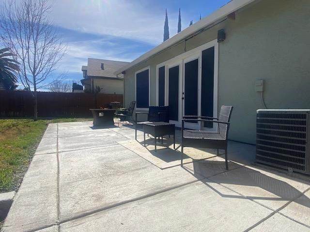 7722 Brown Otter Dr, Antelope, CA 95843