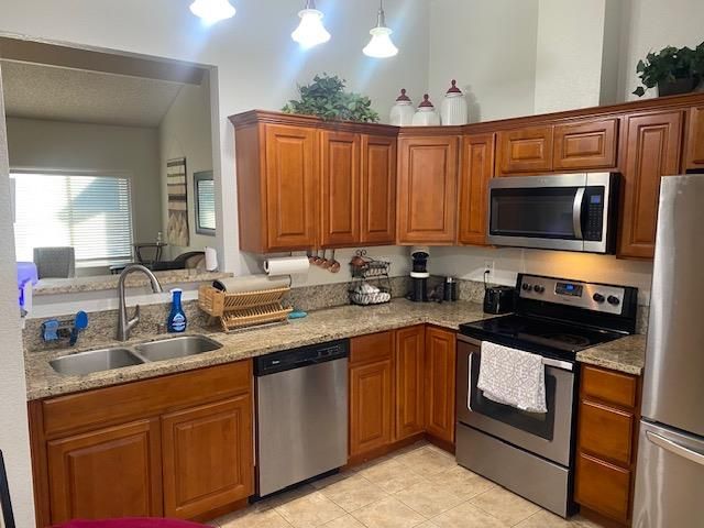 7722 Brown Otter Dr, Antelope, CA 95843