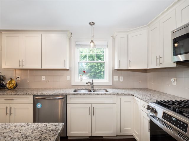 41 Hickory Road, Cumberland, RI 02864