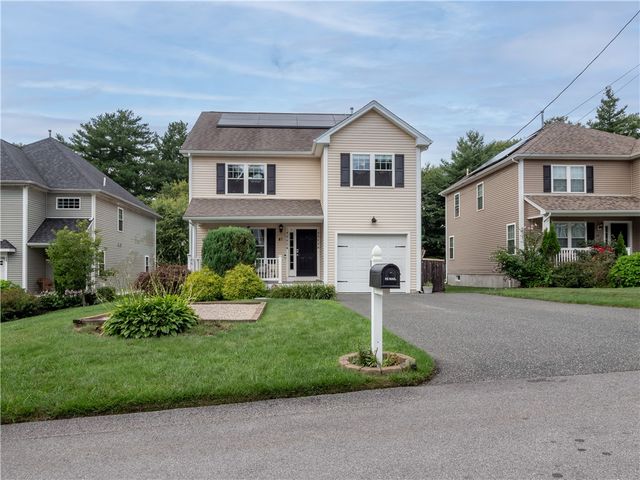 41 Hickory Road, Cumberland, RI 02864