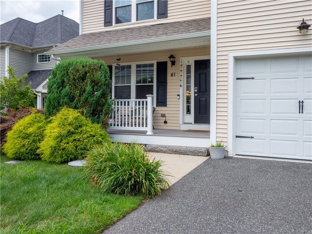 41 Hickory Road, Cumberland, RI 02864