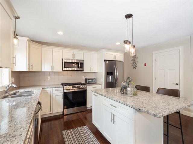41 Hickory Road, Cumberland, RI 02864