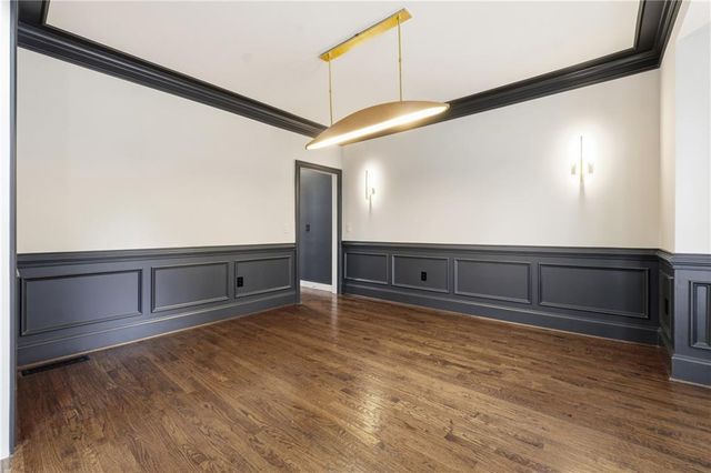 7015 Gaineswood Drive, Roswell, GA 30076