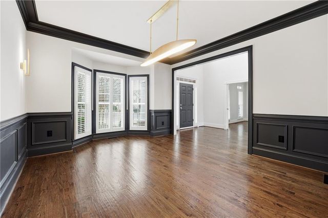 7015 Gaineswood Drive, Roswell, GA 30076