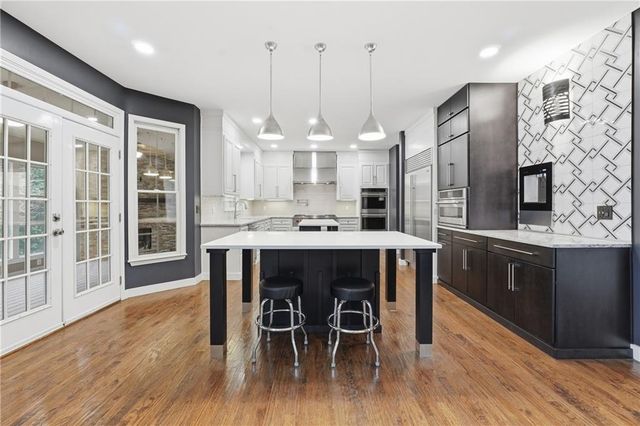 7015 Gaineswood Drive, Roswell, GA 30076