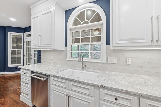 7015 Gaineswood Drive, Roswell, GA 30076