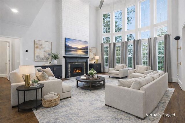 7015 Gaineswood Drive, Roswell, GA 30076