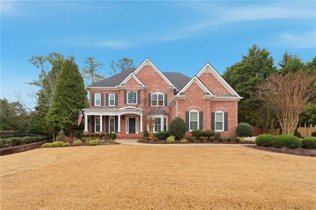 7015 Gaineswood Drive, Roswell, GA 30076