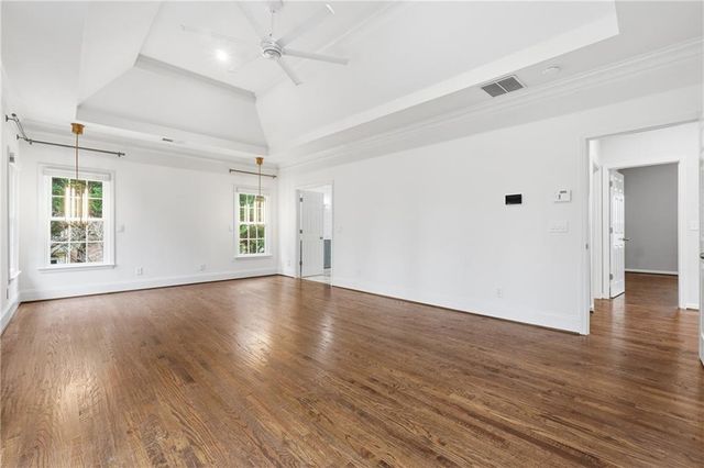 7015 Gaineswood Drive, Roswell, GA 30076