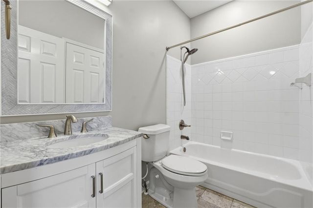 7015 Gaineswood Drive, Roswell, GA 30076