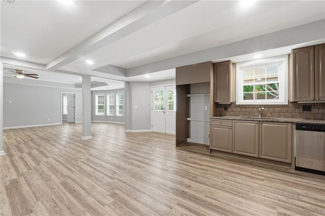 7015 Gaineswood Drive, Roswell, GA 30076