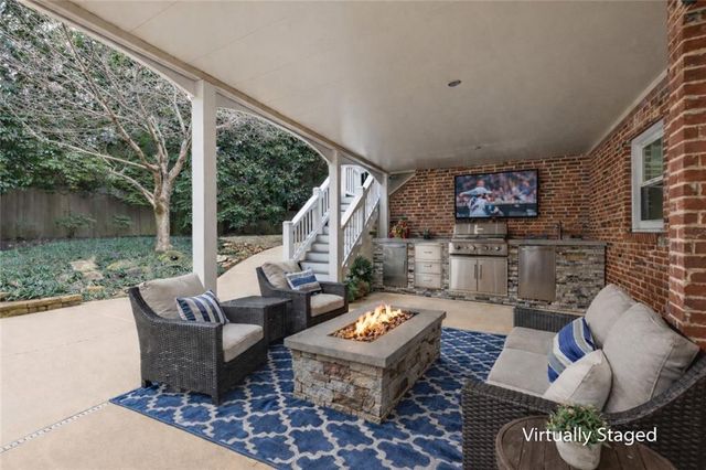 7015 Gaineswood Drive, Roswell, GA 30076