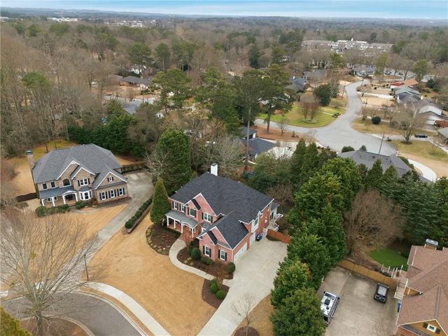 7015 Gaineswood Drive, Roswell, GA 30076