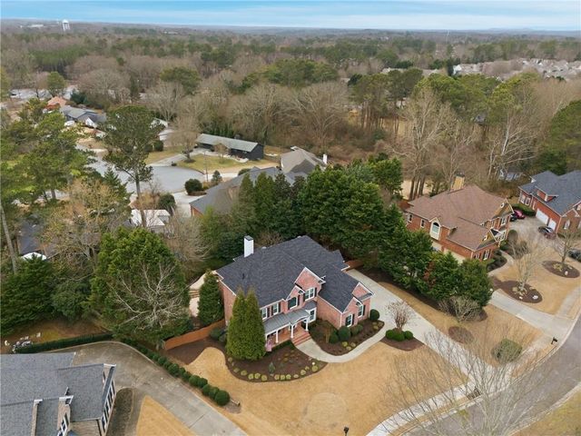 7015 Gaineswood Drive, Roswell, GA 30076