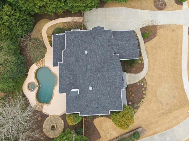 7015 Gaineswood Drive, Roswell, GA 30076