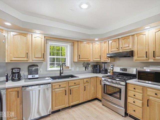 7932 Kilgore Road, Greenwood Twp, MI 48006