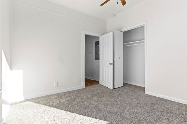 215 E 12th Street, Bonham, TX 75418