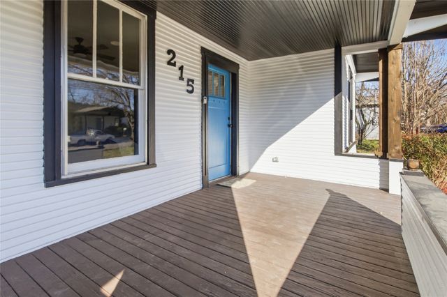 215 E 12th Street, Bonham, TX 75418
