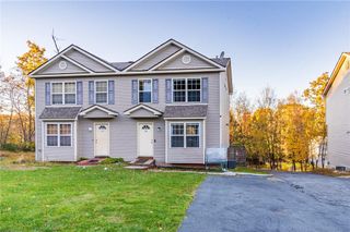 10 Westfield Court, Rock Hill, NY 12775