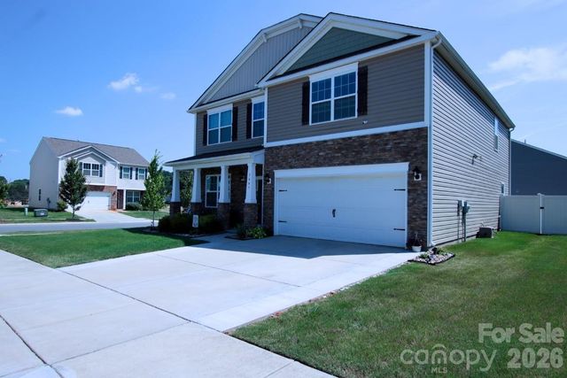2005 Mariah Glen Court, Charlotte, NC 28213