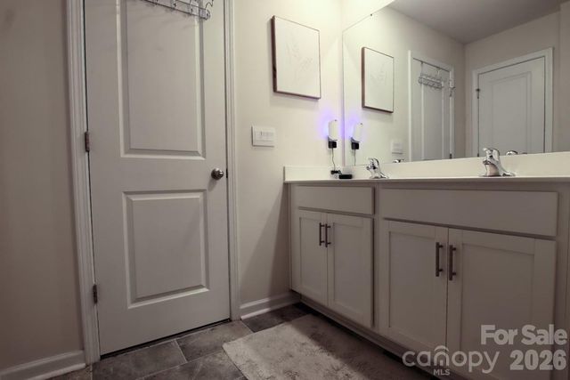 2005 Mariah Glen Court, Charlotte, NC 28213