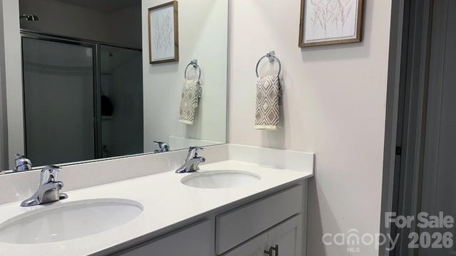 2005 Mariah Glen Court, Charlotte, NC 28213