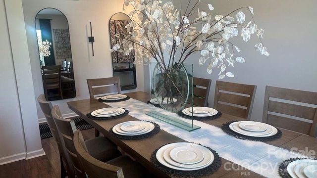 2005 Mariah Glen Court, Charlotte, NC 28213