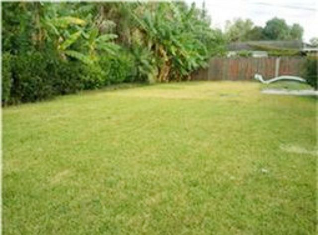 11806 Hillcroft Avenue, Houston, TX 77035