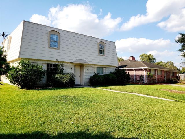 11806 Hillcroft Avenue, Houston, TX 77035