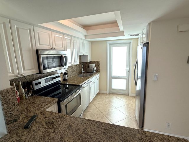 333 NE 21st Avenue 1704, Deerfield Beach, FL 33441