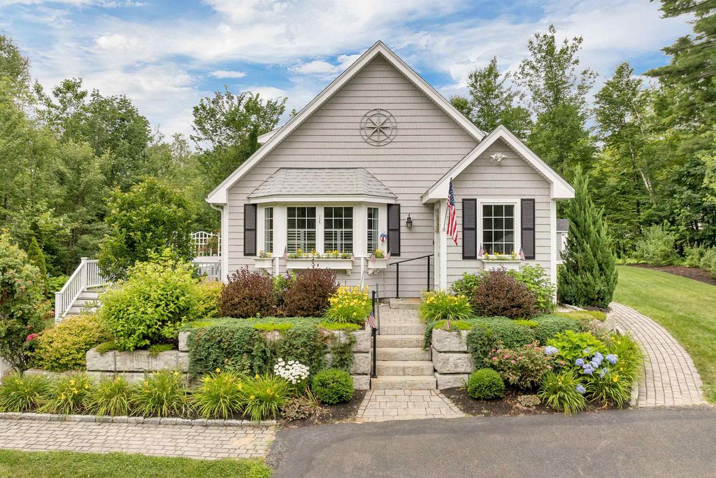 127 Forest Road, Wolfeboro, NH 03894
