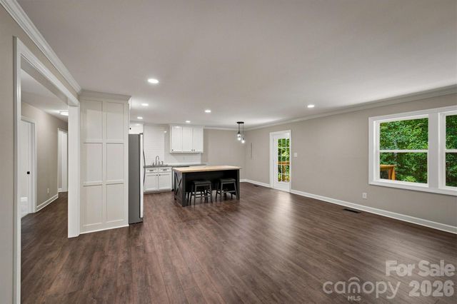 3517 Crestwood Drive, Morganton, NC 28655