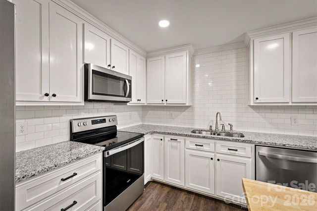3517 Crestwood Drive, Morganton, NC 28655