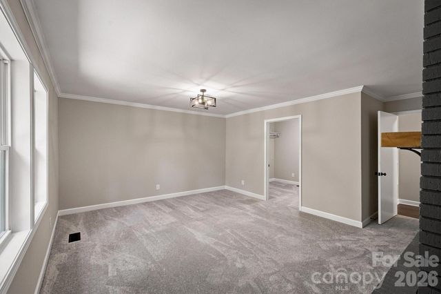 3517 Crestwood Drive, Morganton, NC 28655