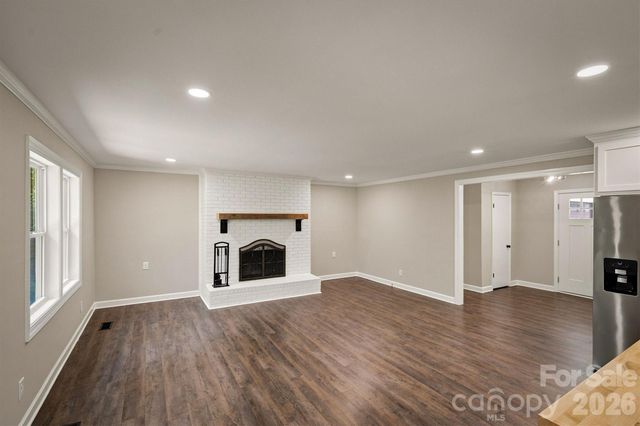 3517 Crestwood Drive, Morganton, NC 28655