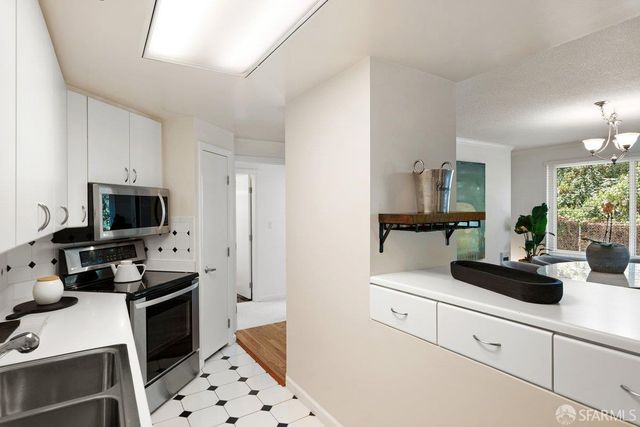 111 Chestnut Street 203, San Francisco, CA 94111