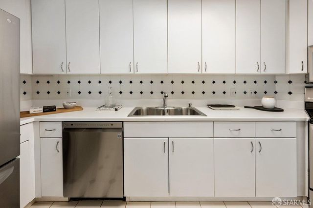 111 Chestnut Street 203, San Francisco, CA 94111