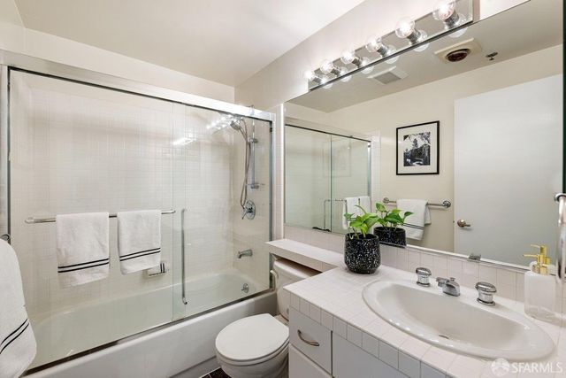 111 Chestnut Street 203, San Francisco, CA 94111