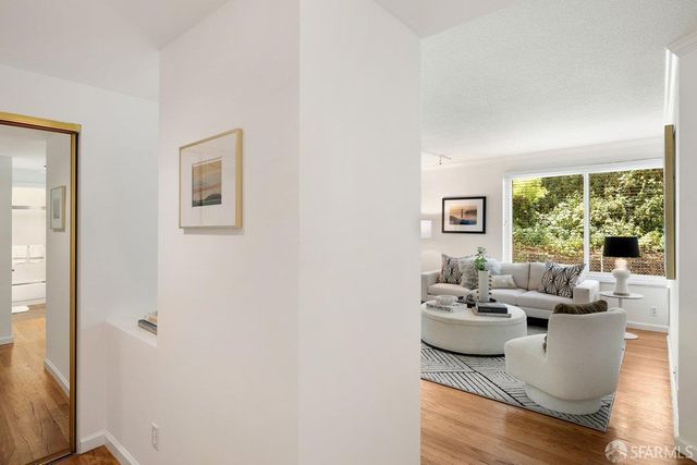 111 Chestnut Street 203, San Francisco, CA 94111